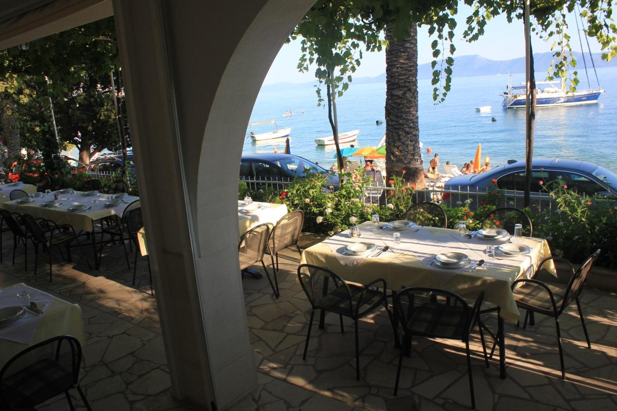 Apartments Pansion Franka Brist Dış mekan fotoğraf