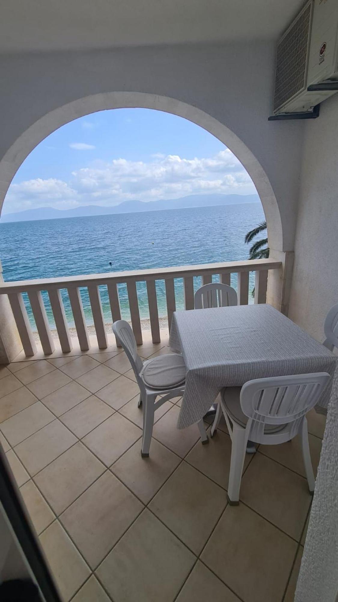 Apartments Pansion Franka Brist Dış mekan fotoğraf