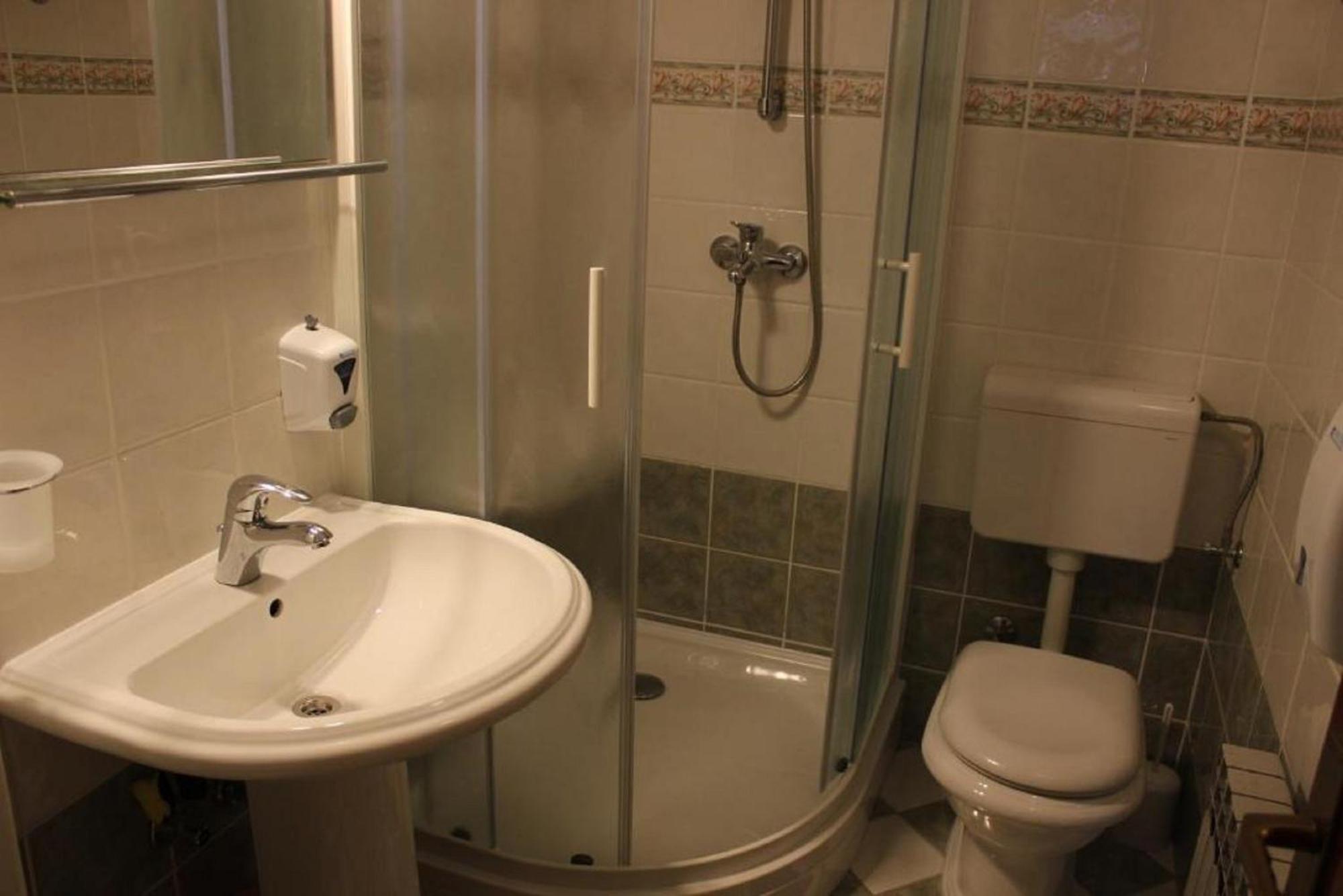 Apartments Pansion Franka Brist Dış mekan fotoğraf