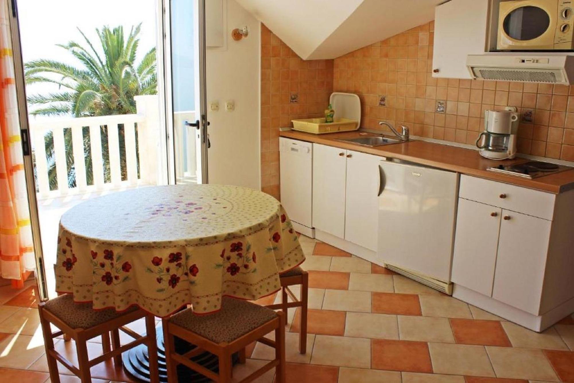 Apartments Pansion Franka Brist Dış mekan fotoğraf